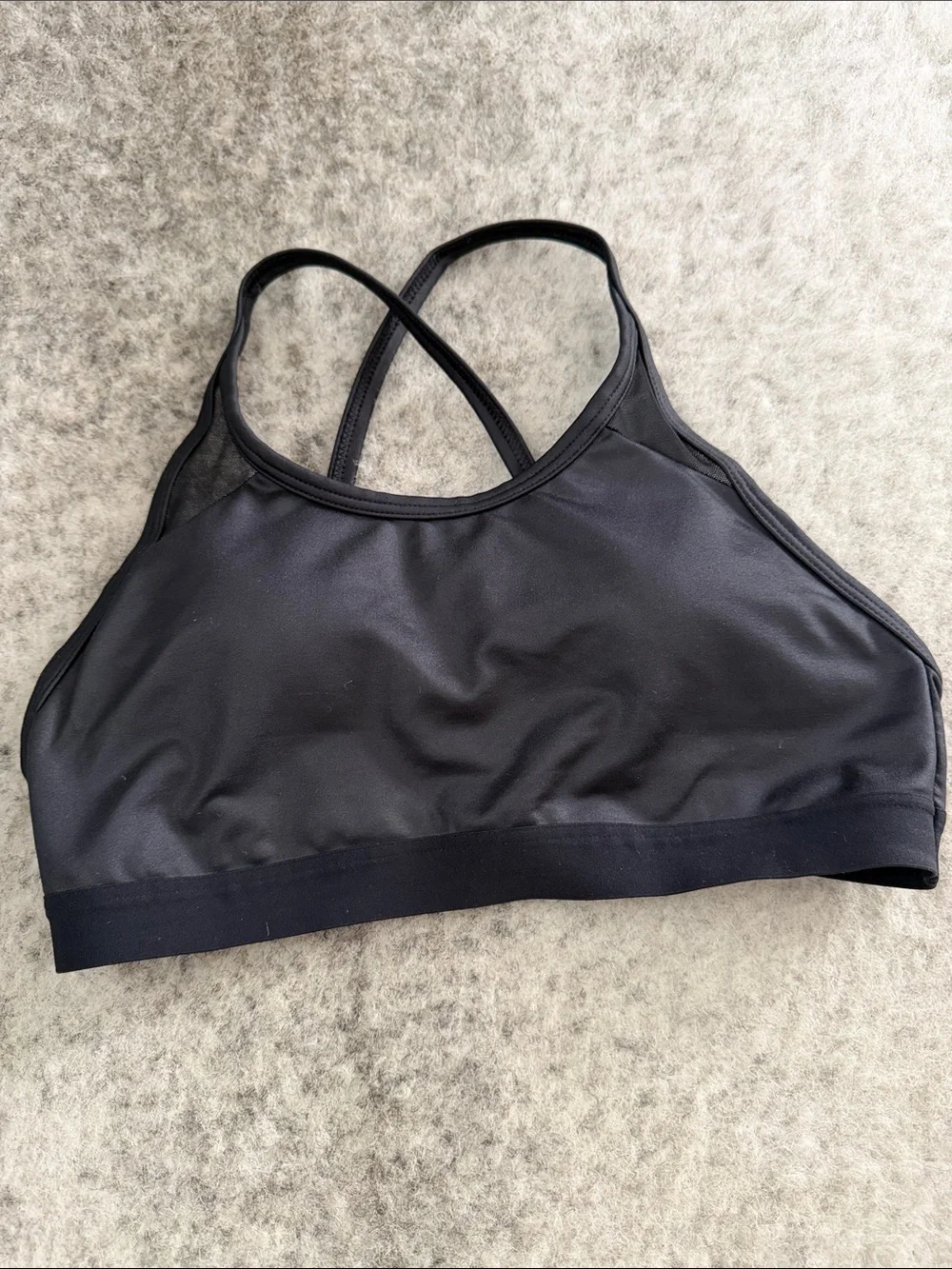 Aerie Shiny Black Cross-Back Adjustable straps Sports Bra